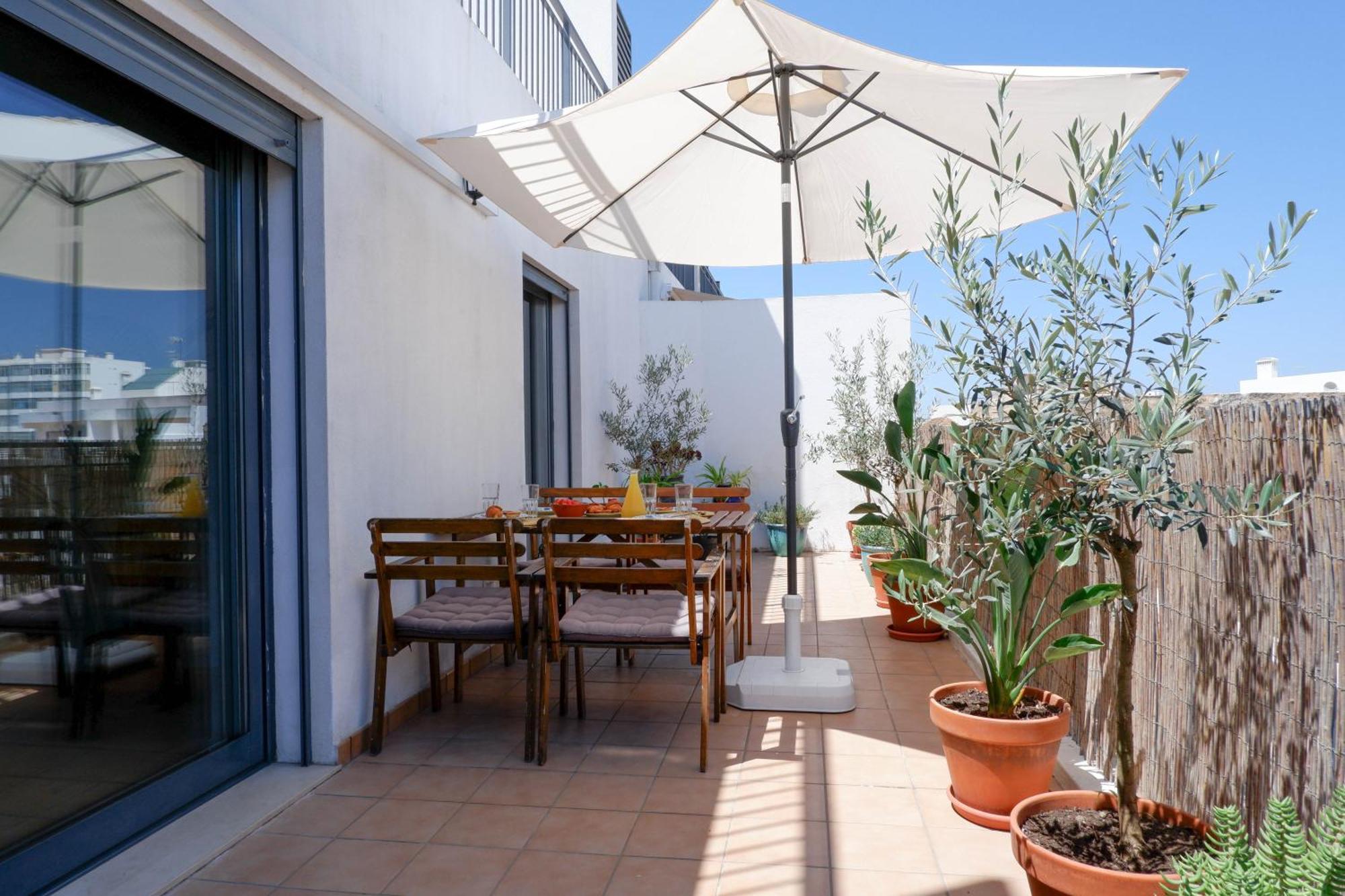 Spacious Terrace, Swimming Pool, Private Parking Olhao Exterior photo