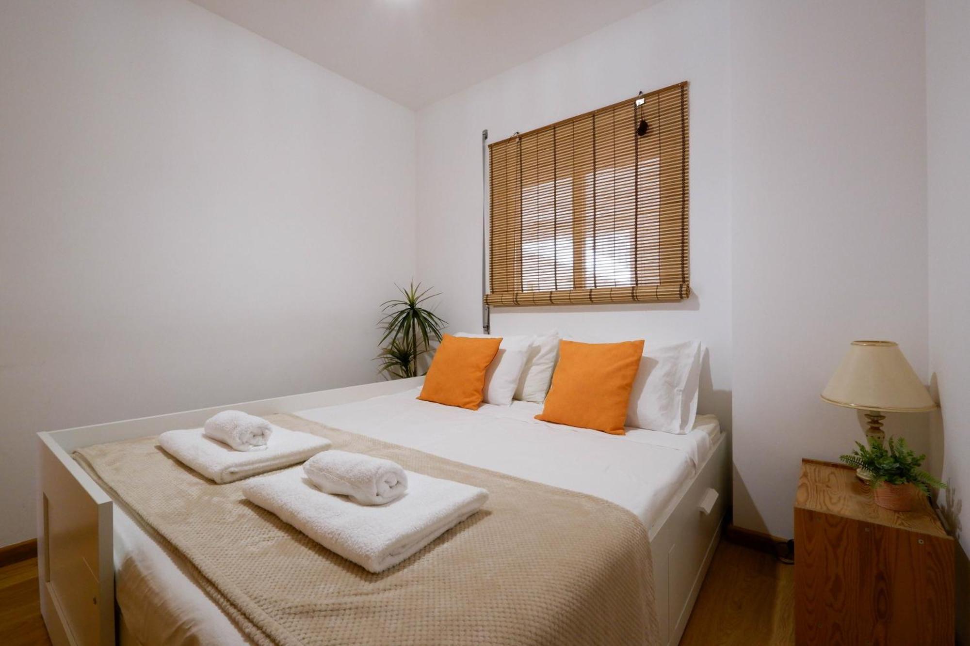 Spacious Terrace, Swimming Pool, Private Parking Olhao Exterior photo