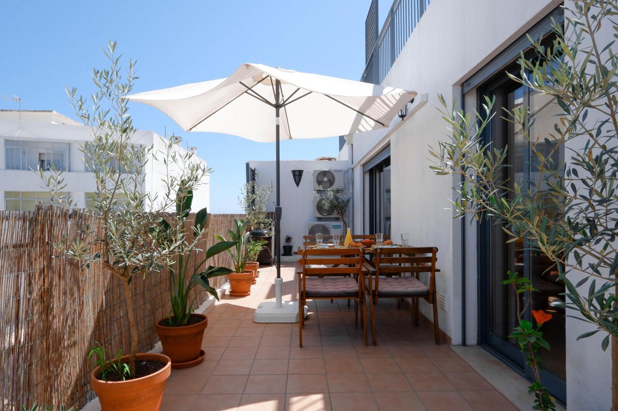 Spacious Terrace, Swimming Pool, Private Parking Olhao Exterior photo